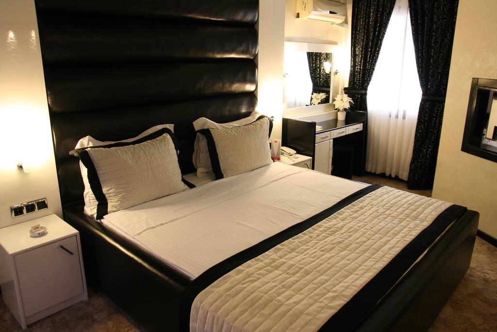 Aksan Hotel Esmirna Habitación foto